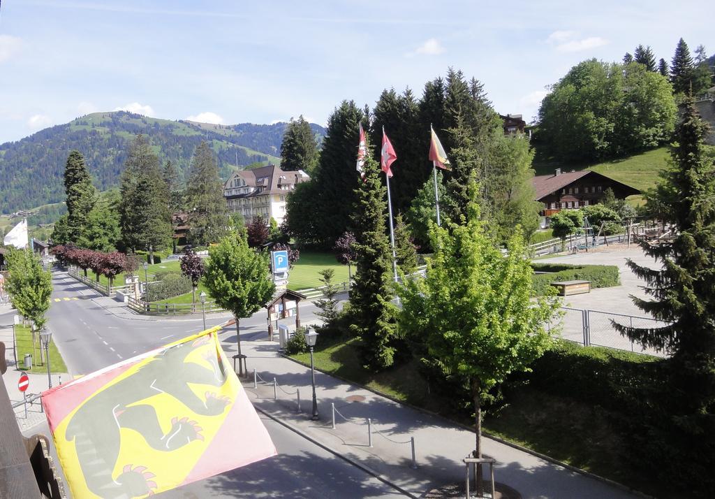 Hotel Christiania Gstaad Exterior photo